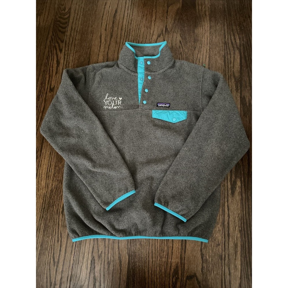 Patagonia “Love Your Melon” Synchilla Fleece T-snap Women’s Medium Gray & Teal